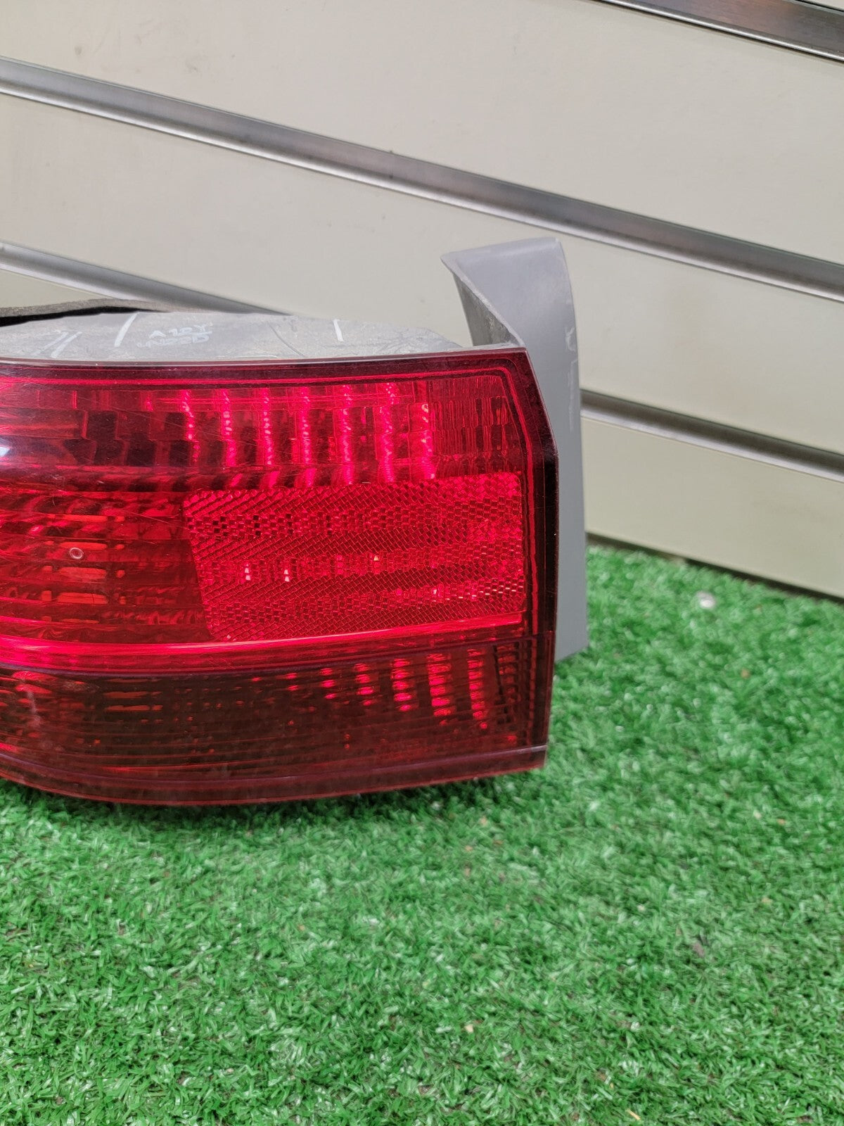 🔥2005 Honda Accord Outer Sedan Tail Light Assembly Chrome Left Driver Side