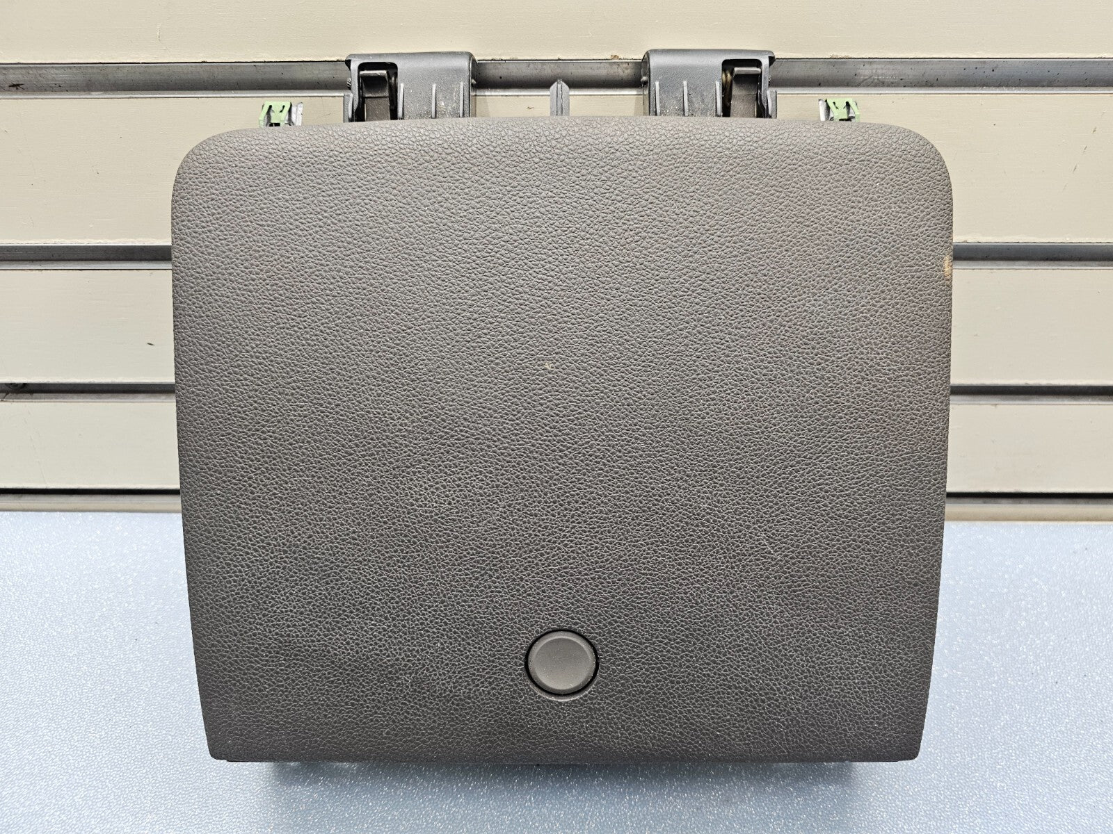 🔥2004-2008 FORD FREESTYLE TAURUS X UPPER DASH GLOVE BOX BLACK