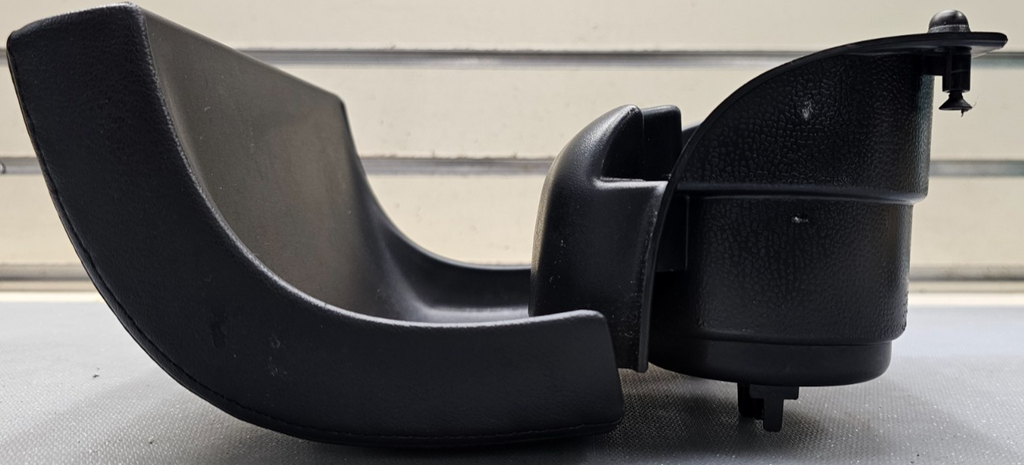 🔥00-05 CADILLAC DEVILLE REAR CENTER CONSOLE BACK SEAT ARMREST CUP DRINK HOLDER