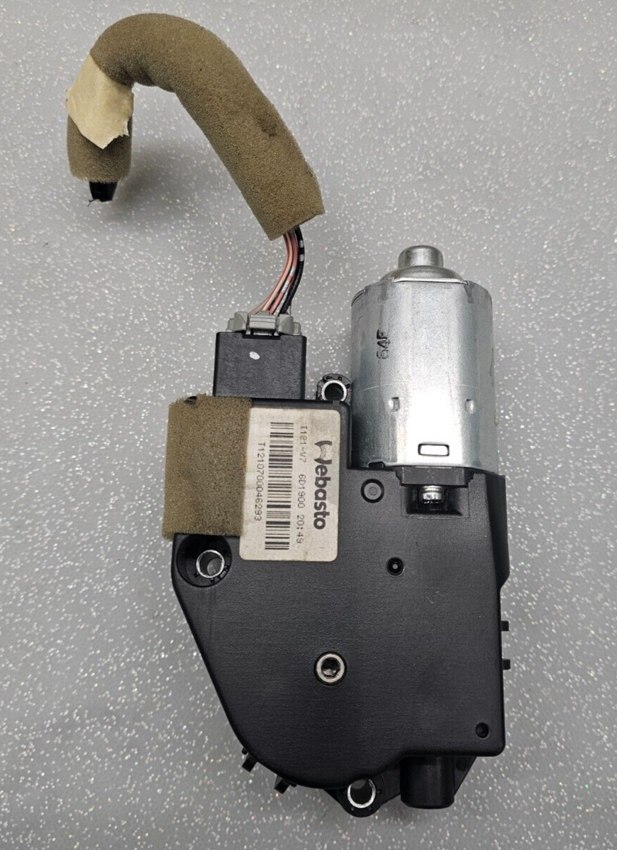 🔥2004 - 2009 MAZDA 3 FACTORY SUNROOF MOTOR  OEM  SM10