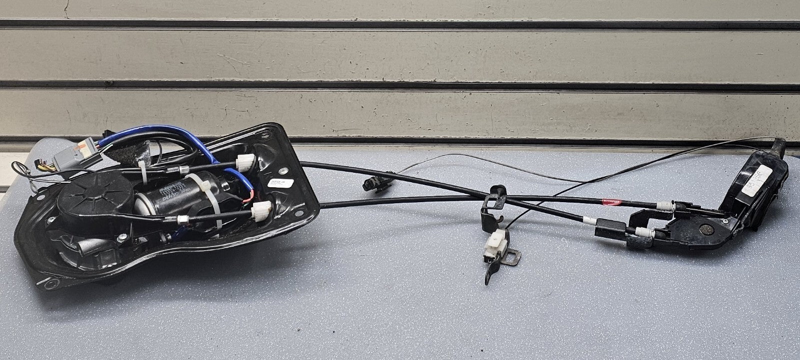 🔥04-10 Toyota Sienna Right Passenger Power Sliding Door Motor Window Regulator