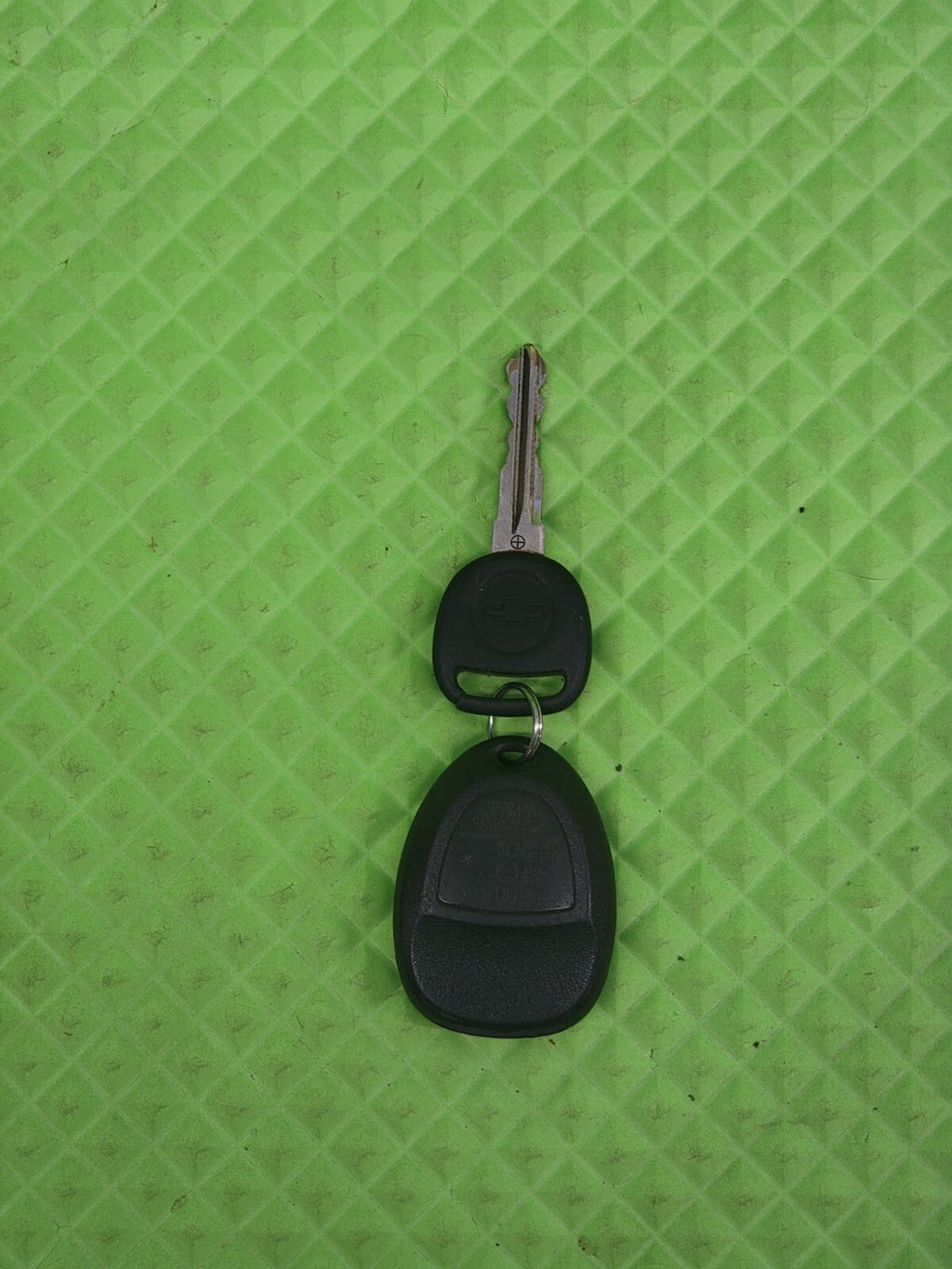 🔥2007-2014 Chevrolet Tahoe Suburban GMC Yukon Remote Car Key Fob & key