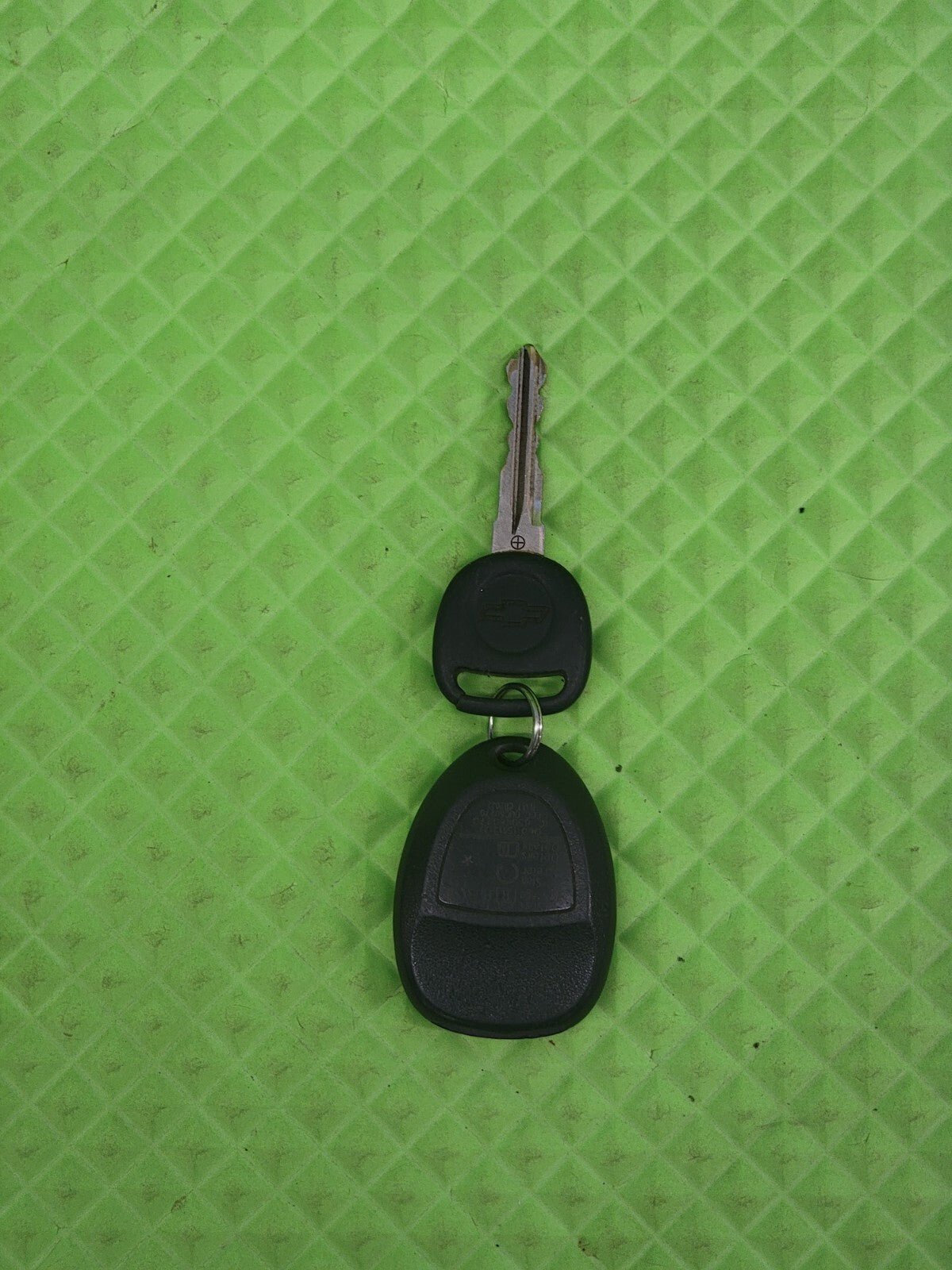 🔥2007-2014 Chevrolet Tahoe Suburban GMC Yukon Remote Car Key Fob & key