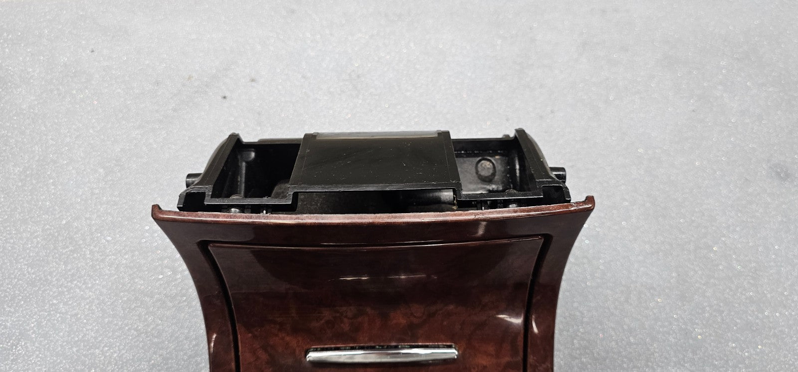 🔥06-11 Cadillac DTS Center Console Bin Selector Gear Shifter Trim Bezel Wood