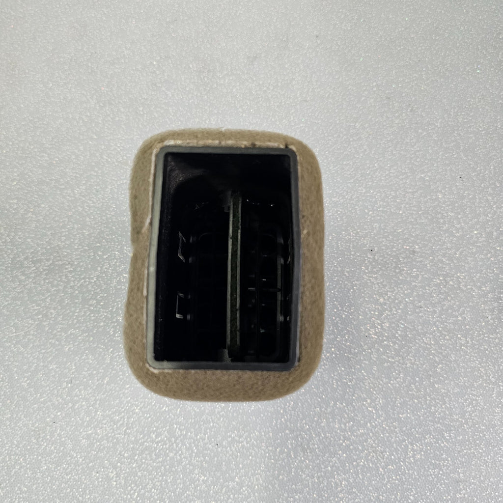 99-06 Silverado ESCALADE Dash A/C Heater AIR VENT Passenger Right GRAPHITE VT11