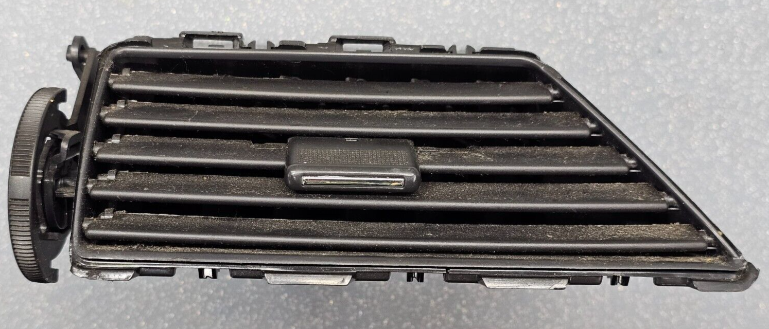 04-08 CHRYSLER PACIFICA DASH RIGHT PASSENGER AIR VENT HEATER CONDITIONING PANEL