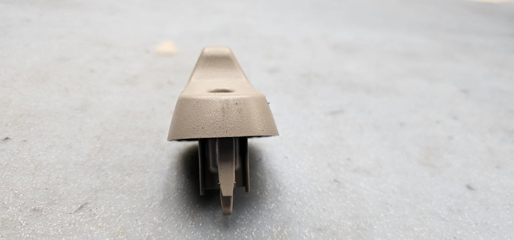 🔥09-10 Hummer H3T Interior Sun Visor Support Clip TAN