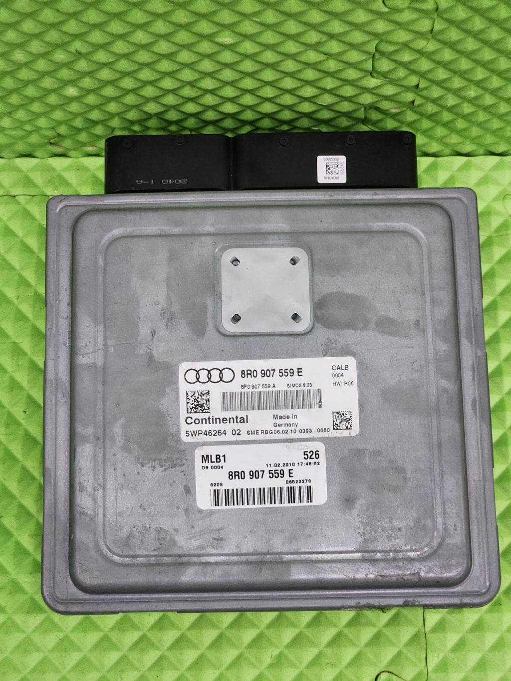 2010 AUDI Q5 Engine Control Module