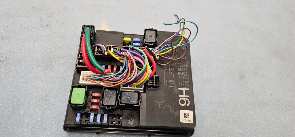 🔥13-19 Nissan Sentra Under Hood IPDM Fuse Box Frame Relay Control Module Unit