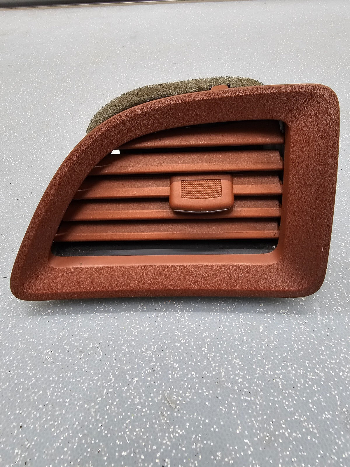 08-12 Chevy MALIBU Dash A/C Heater AIR VENT Front RIGHT Passenger Orange VT46