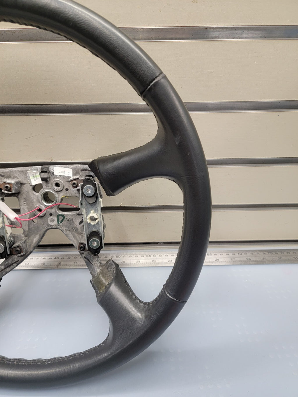 99-02 Chevy Silverado Tahoe Suburban Blazer SONOMA Steering Wheel Leather black