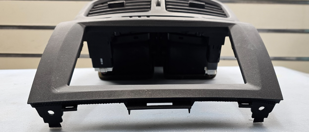 🔥01-06 HYUNDAI SANTA FE CENTER DASH VENT TRIM PANEL BEZEL BLACK OEM