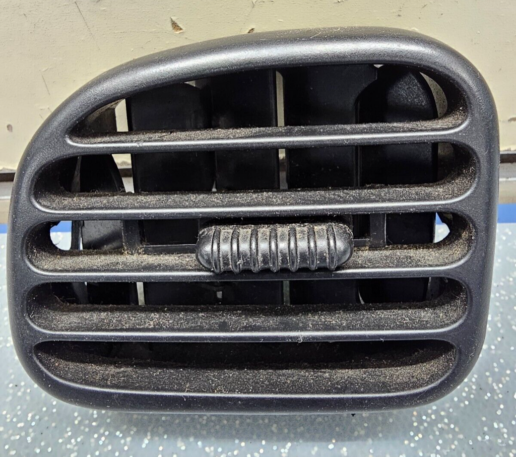 98-01 Dodge Ram Dash Right Passenger Heater Climate Air Vent Filter Conditioner