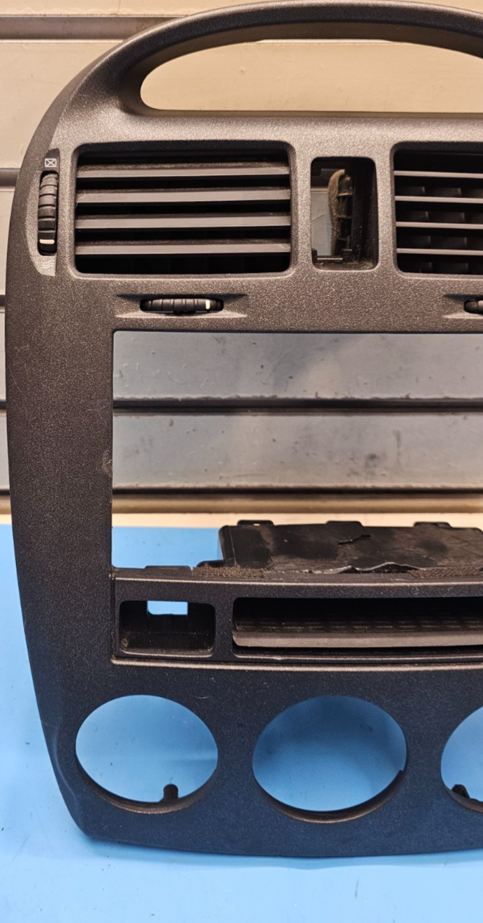 🔥07-09 Spectra Center Dash Radio Stereo Display Climate Trim Panel Bezel Black