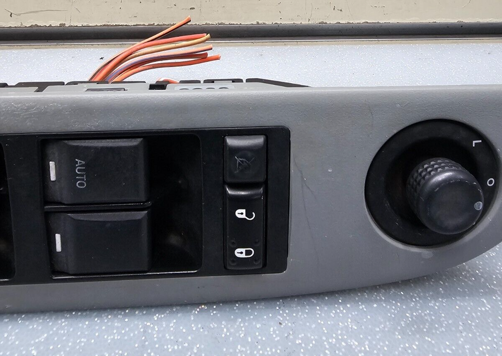 11-14 Chrysler 200 Compass Dakota Left Driver Master Power Window Switch Silver