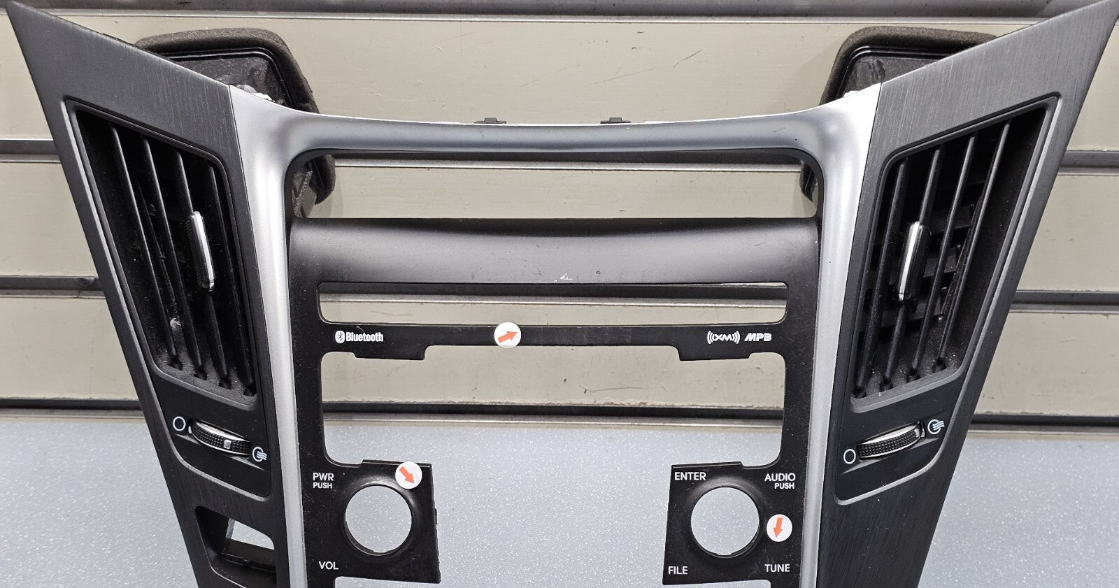 11-14 Hyundai Sonata Center Dash Radio Surround Bezel Trim Panel Climate Silver