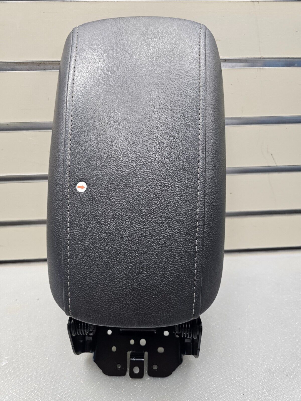 🔥13-16 Ford Fusion Front Center Console Lid Armrest Leather Cover Top Pad Black