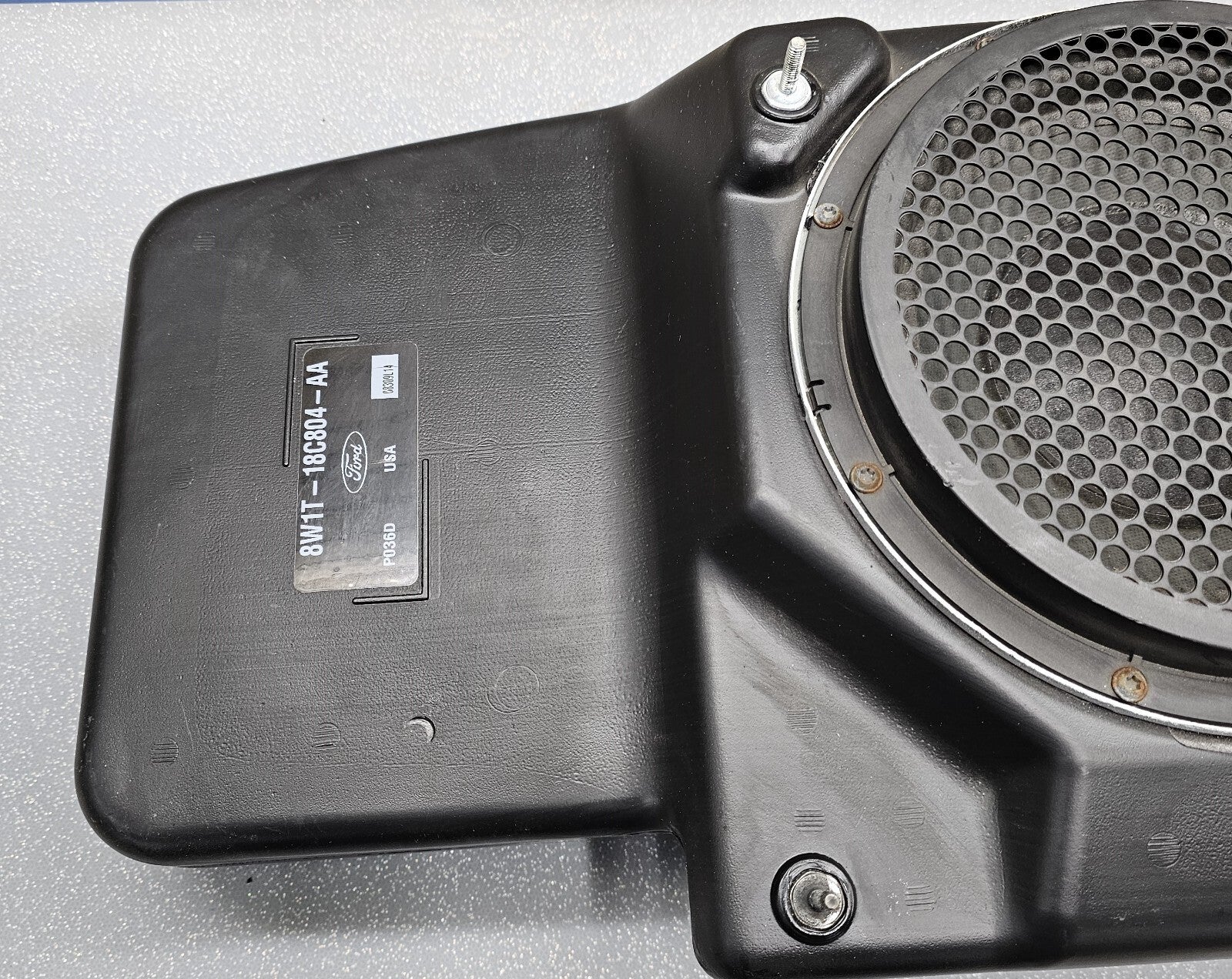🔥2008-2011 Lincoln Town Car Rear Audio Speaker With Amplifier Assembly OEM