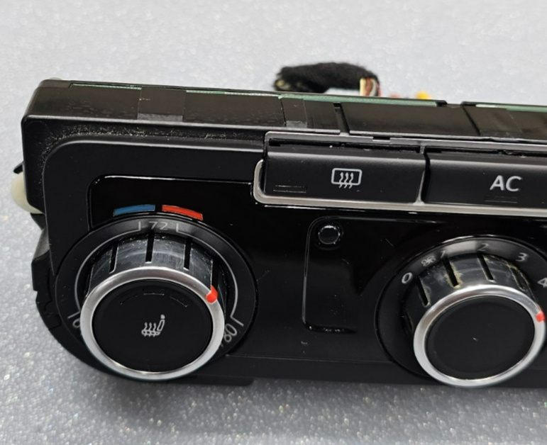 10-14 Volkswagen GOLF Dash AC Heater Temperature Climate Control Air Conditioner
