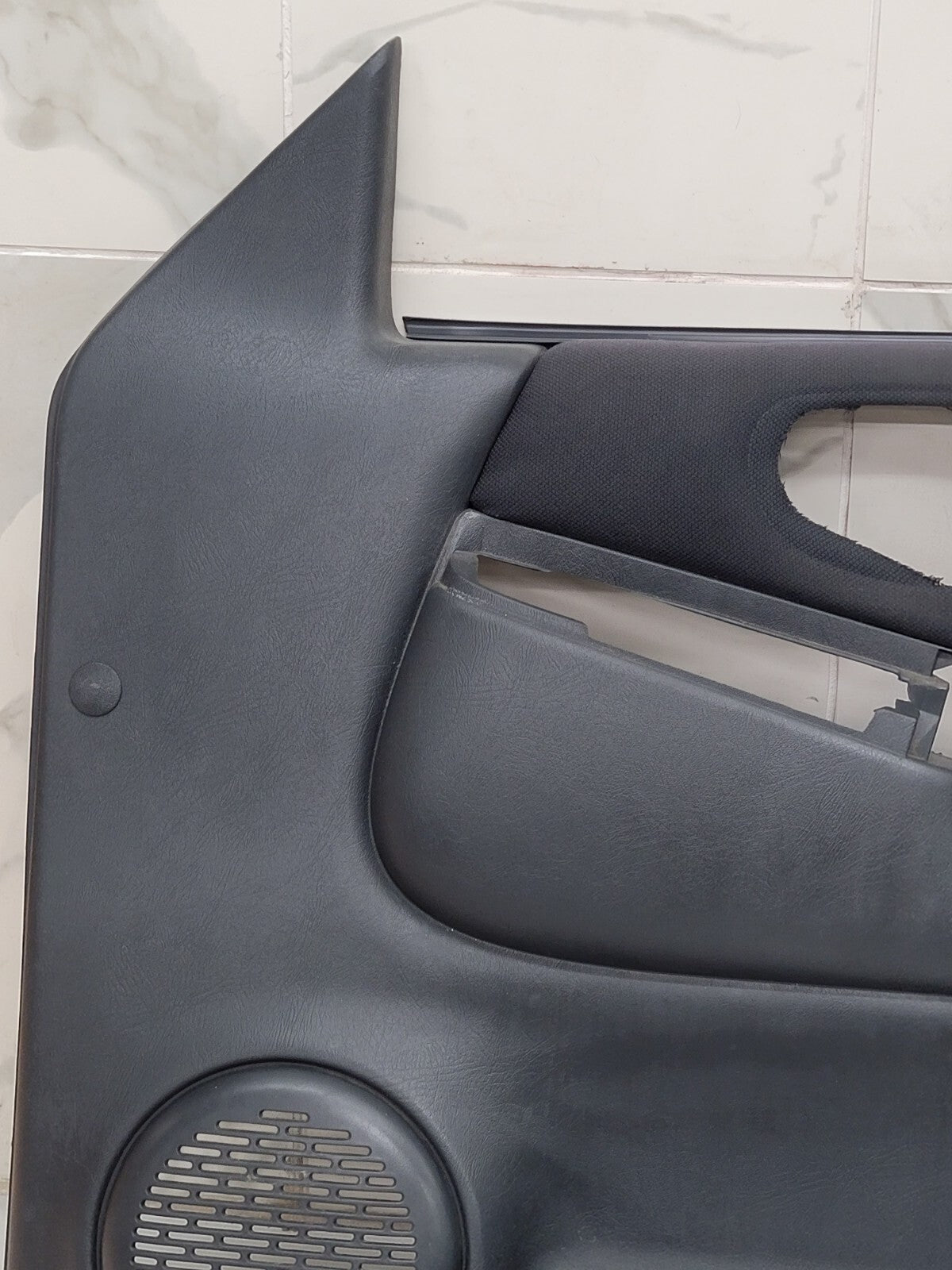 98-04 Chevy Blazer Jimmy S-10 GMC Sonoma Front Door Panels AUTO OEM RIGHT GRAY