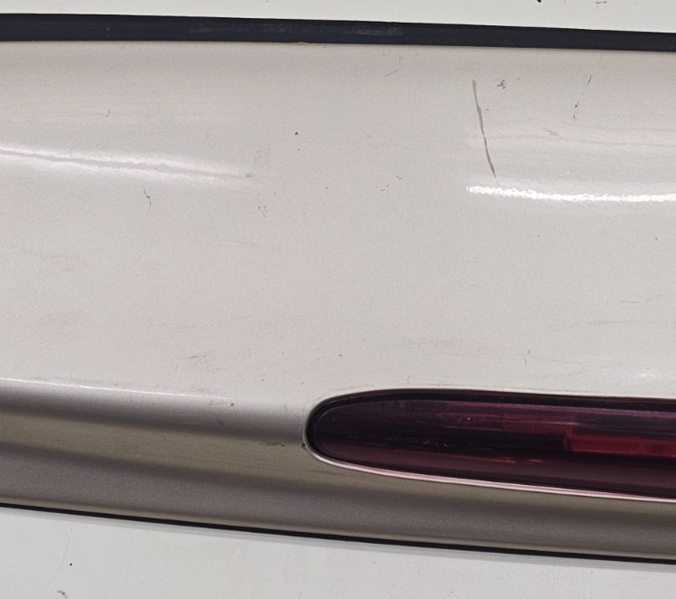 🔥2002-2009 Chevrolet Trailblazer Rear Hatch Spoiler Brake Light White OEM SP2