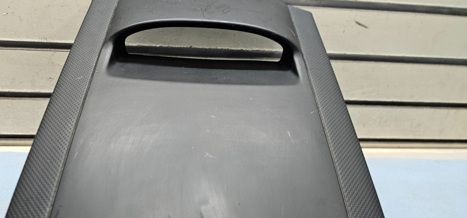 🔥04-08 Chevy Aveo Hatchback Dash Top Center AC A/C Air Vents Clock Bezel Black