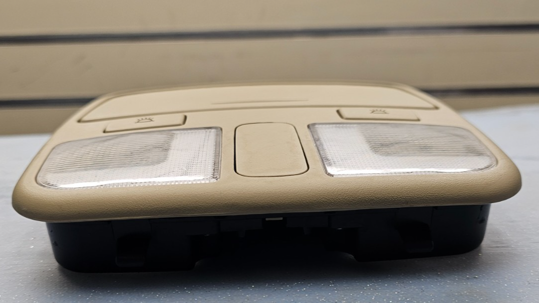 06-10 Hyundai Sonata Overhead Console Dome Map Light Lamp Storage Assembly TAN