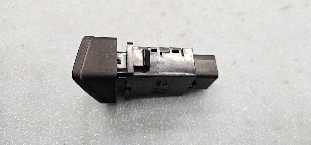 🔥05-06 Hyundai Tucson Rear Defrosted Defroster Heater Control Switch Button