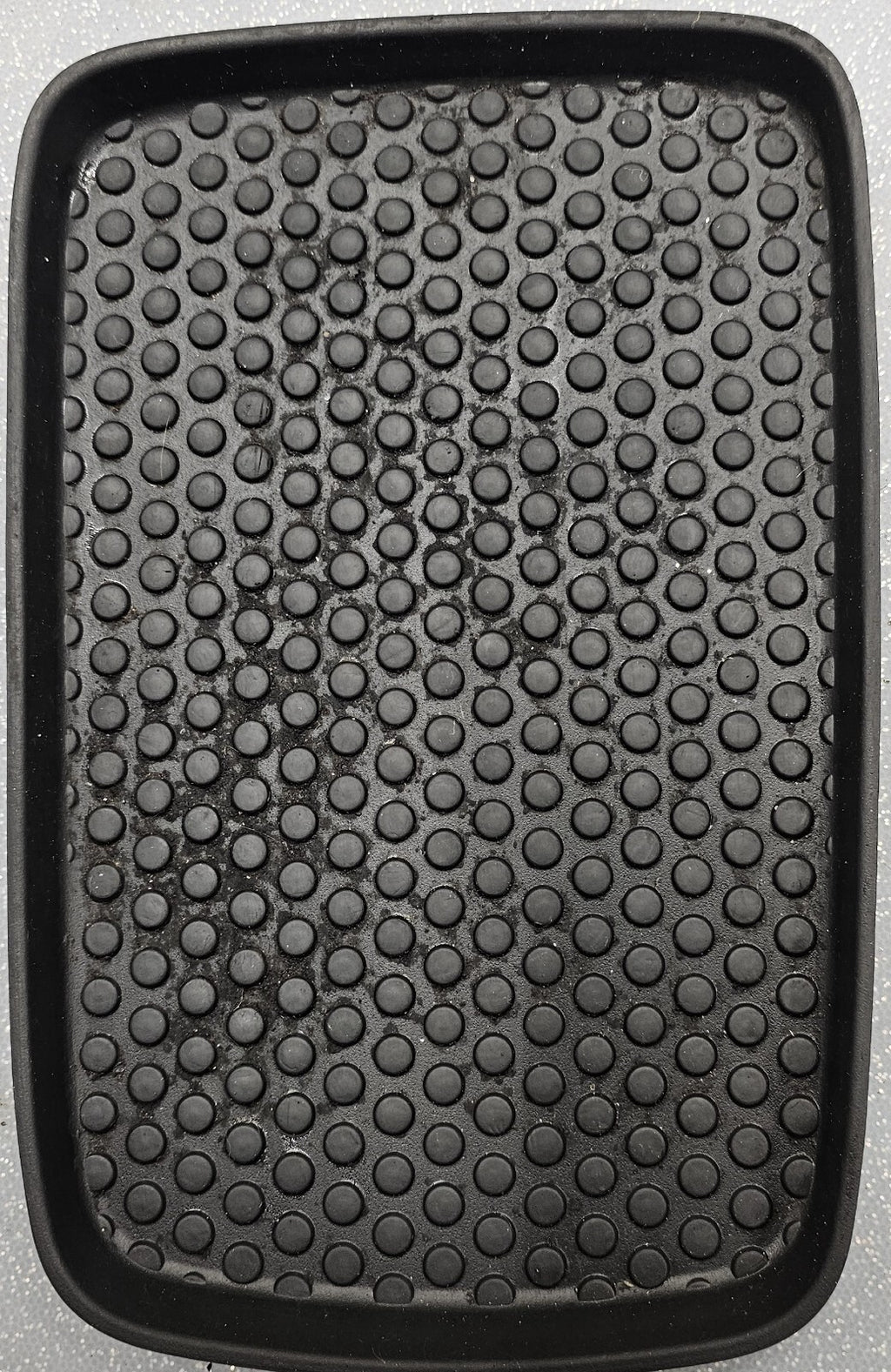 🔥03-06 Chevy SILVERADO SIERRA Center Console Armrest Lid Insert Tray RUBBER MAT