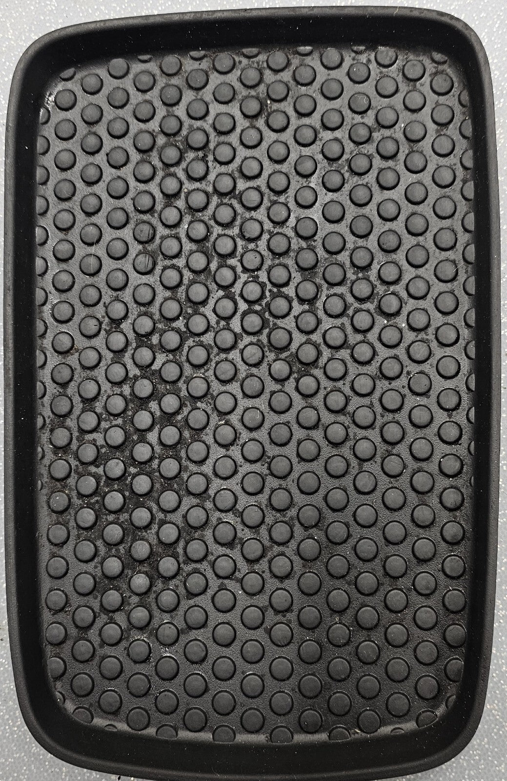 🔥03-06 Chevy SILVERADO SIERRA Center Console Armrest Lid Insert Tray RUBBER MAT