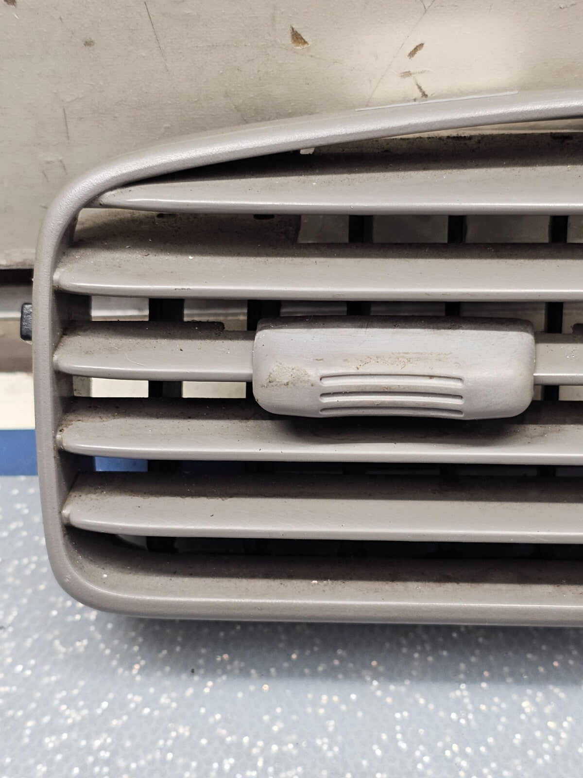 🔥98-02 Accord Left Driver Dash Front Air Vent AC Heater Conditioner LT TAN OEM