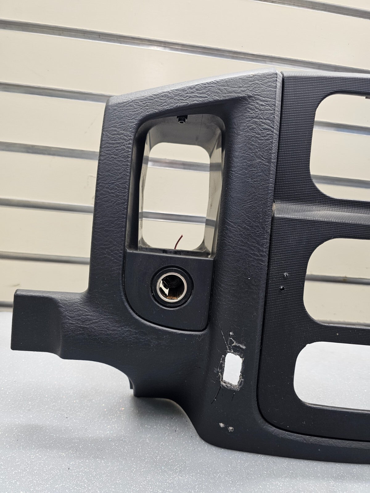 🔥02-05 Dodge RAM Dash RADIO SUUROUND Bezel Climate Trim Panel Storage Black B10