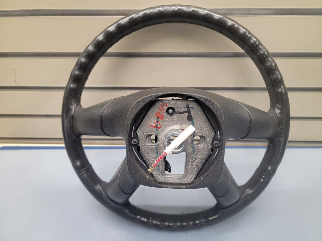 02-09 Trailblazer Envoy03-06 SILVERADO SIERRA YUKON STEERING WHEEL LEATHER BLACK
