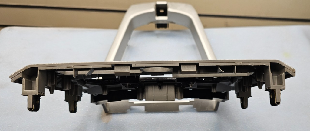 🔥13-14 CHEVROLET CAPTIVA CENTER DASH AM FM RADIO DISPLAY BEZEL TRIM SILVER OEM
