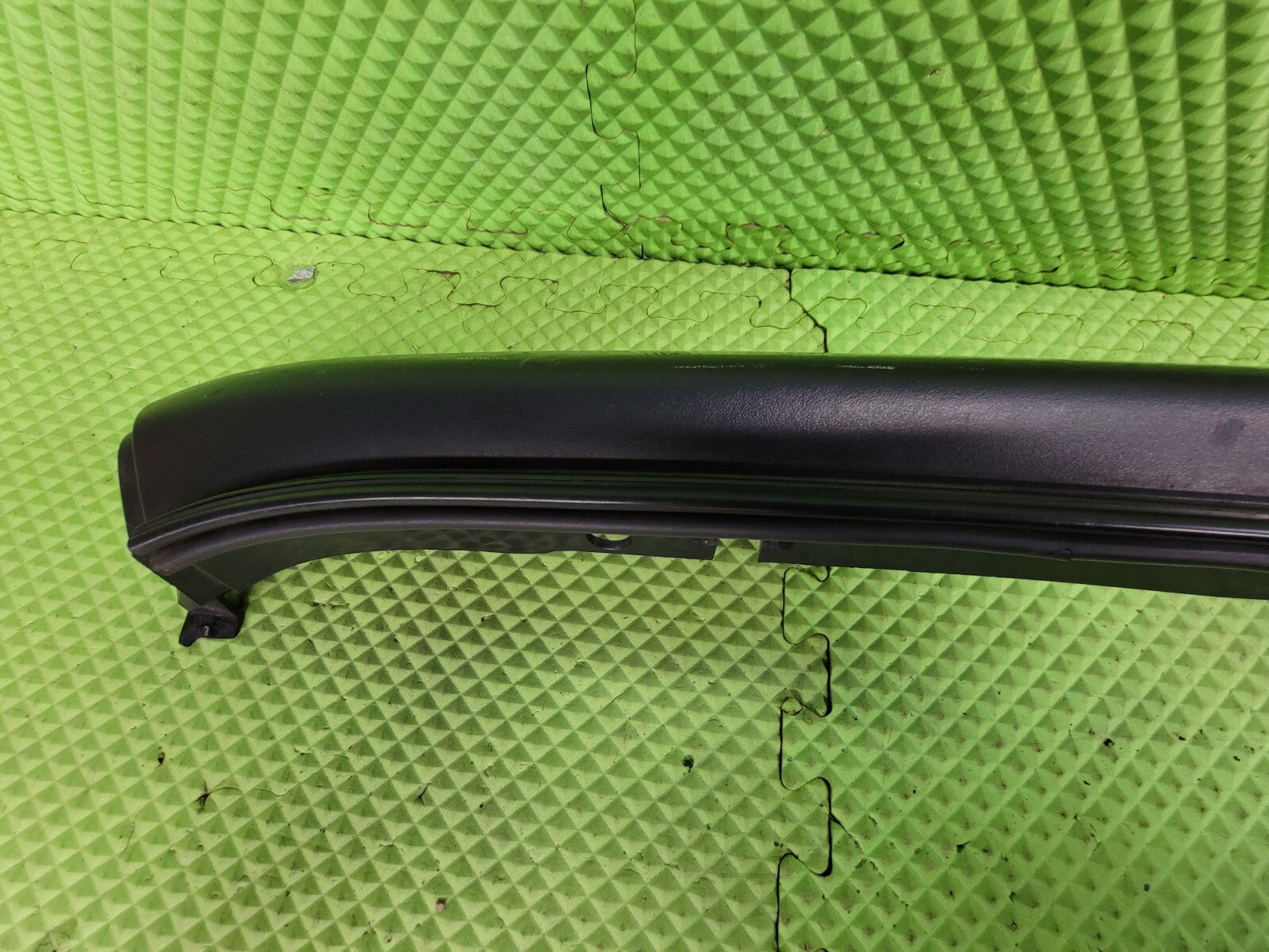 🔥03-20 Chevrolet Express GMC Savana 3rd Third Brake Light Trim Spoiler Black