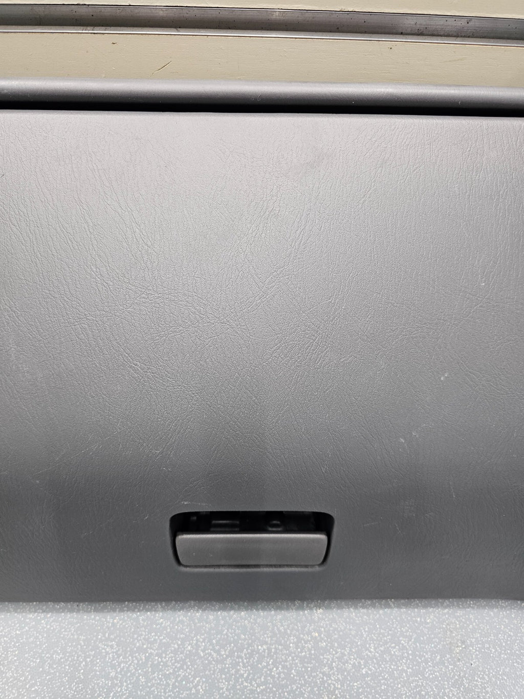🔥98-01 FRONTIER XTERRA LOWER DASH GLOVE BOX STORAGE COMPARTMENT ASSEMBLY GRAY