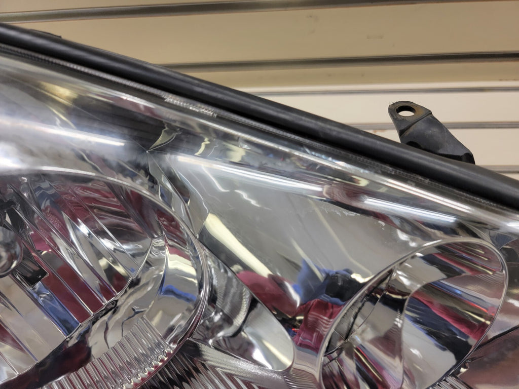 🔥 2009 - 2012 Chevrolet Traverse Headlight Head Light lamp Passenger Right