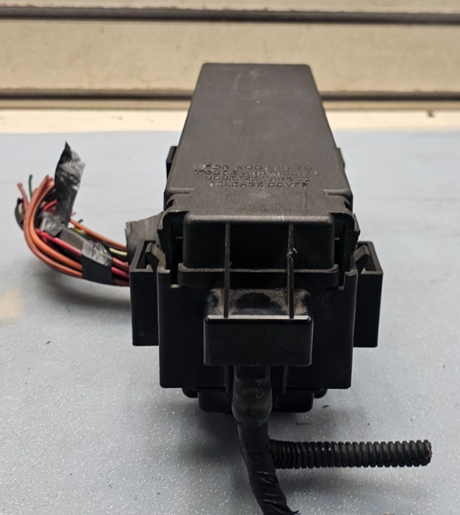 🔥2007 Chrysler Aspen Dodge Durango Engine TIPM Fuse Box Power Module OEM