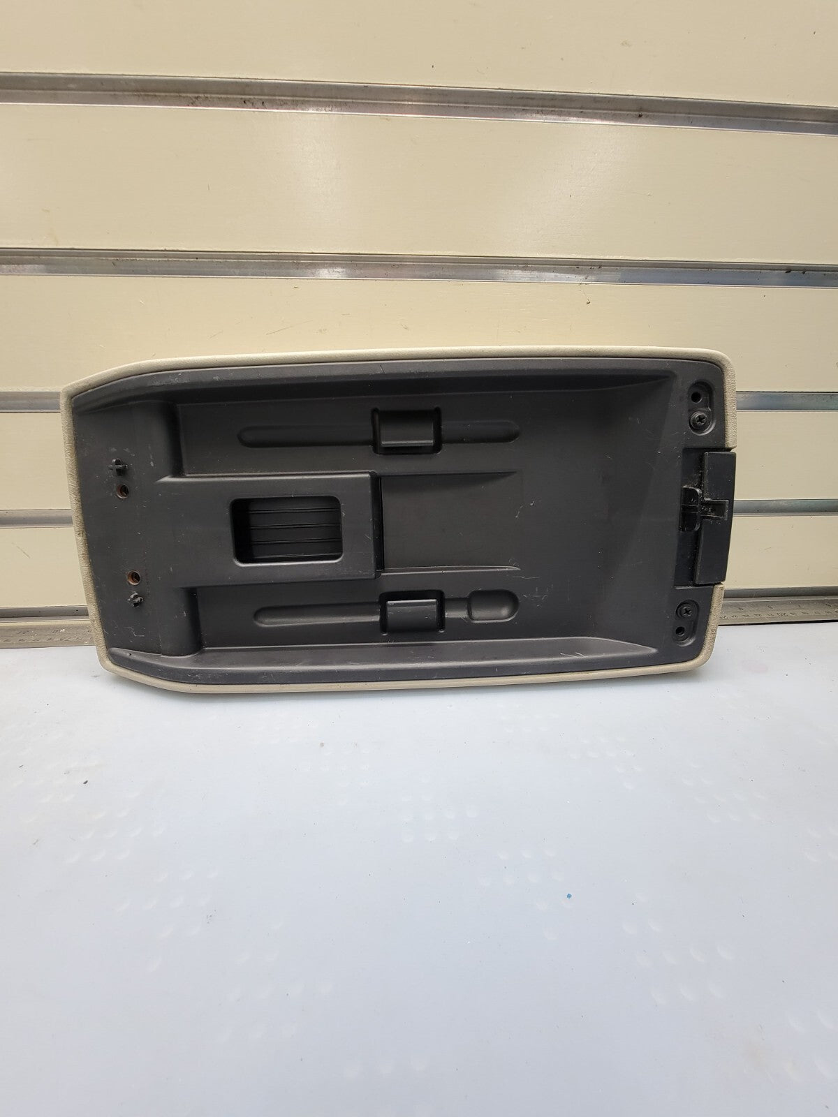 🔥05-07 Chrysler 300 Dodge CHARGER Center Console ARMREST Lid Cover LIGHT TAN