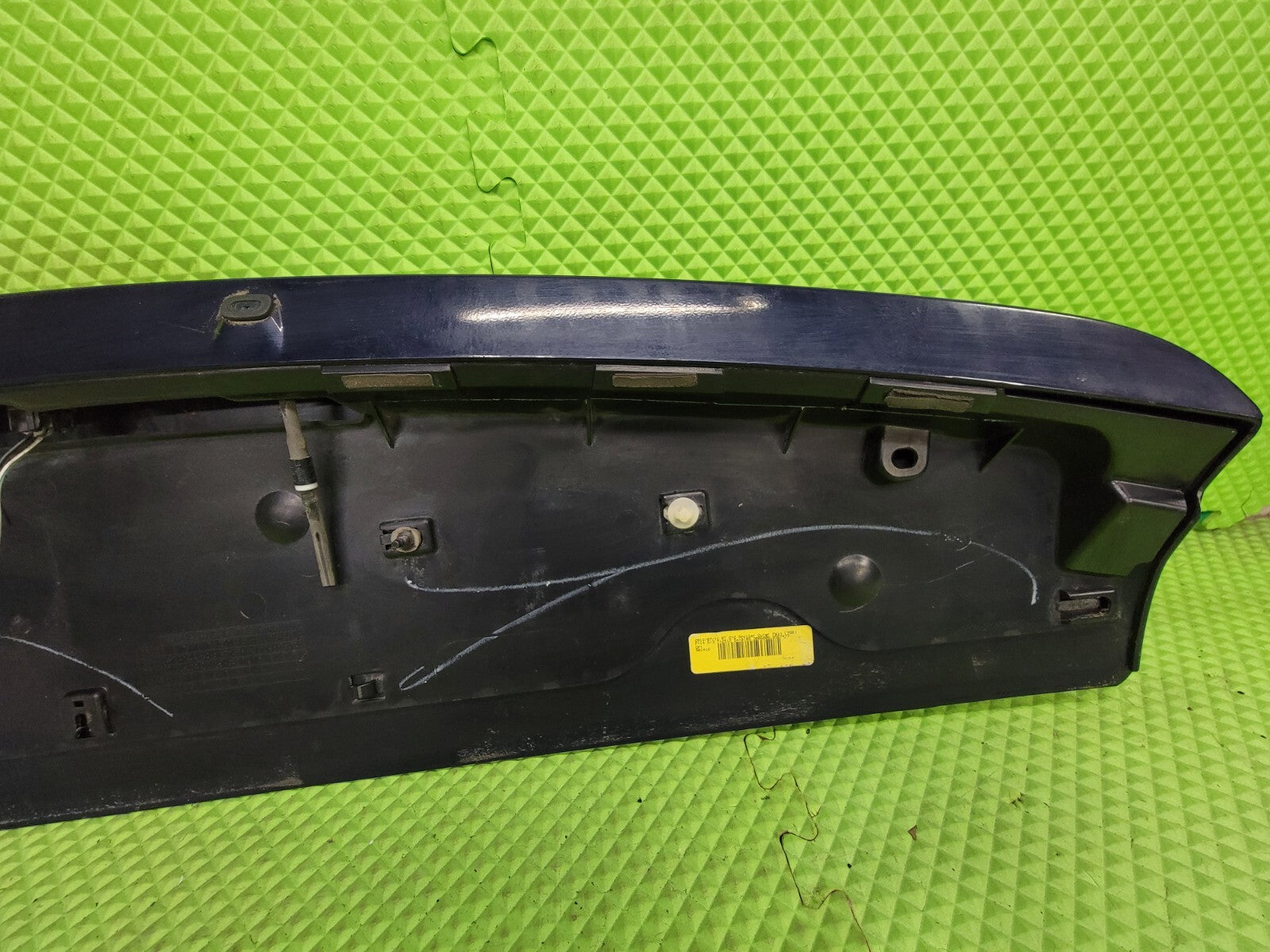 🔥11-20 Dodge Grand Caravan Rear Upper Hatch Spoiler Wing Mount Break Light Blue