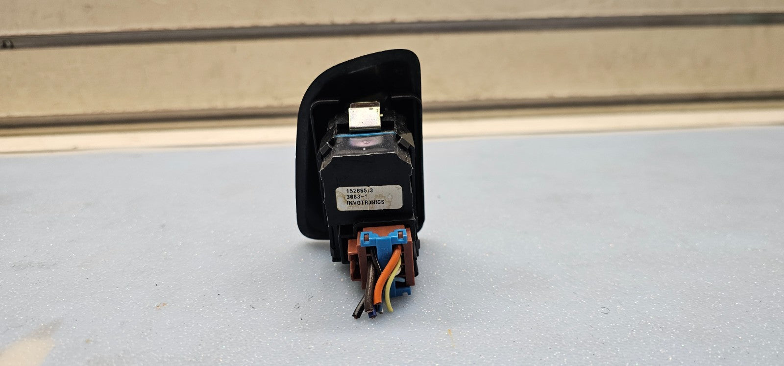 🔥03-06 Silverado Tahoe Suburban Yukon Sierra Left Rear Window Door Switch Black