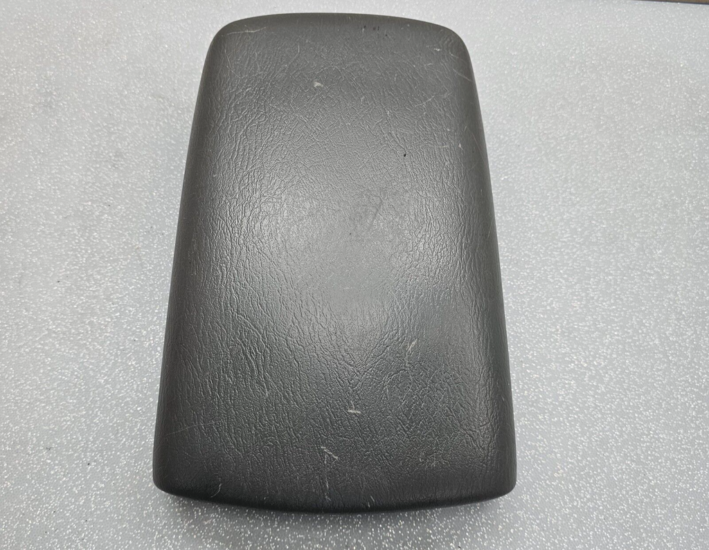 🔥02-07 Jeep Liberty Front Center Console Arm Rest Cover Lid Assembly Black OEM