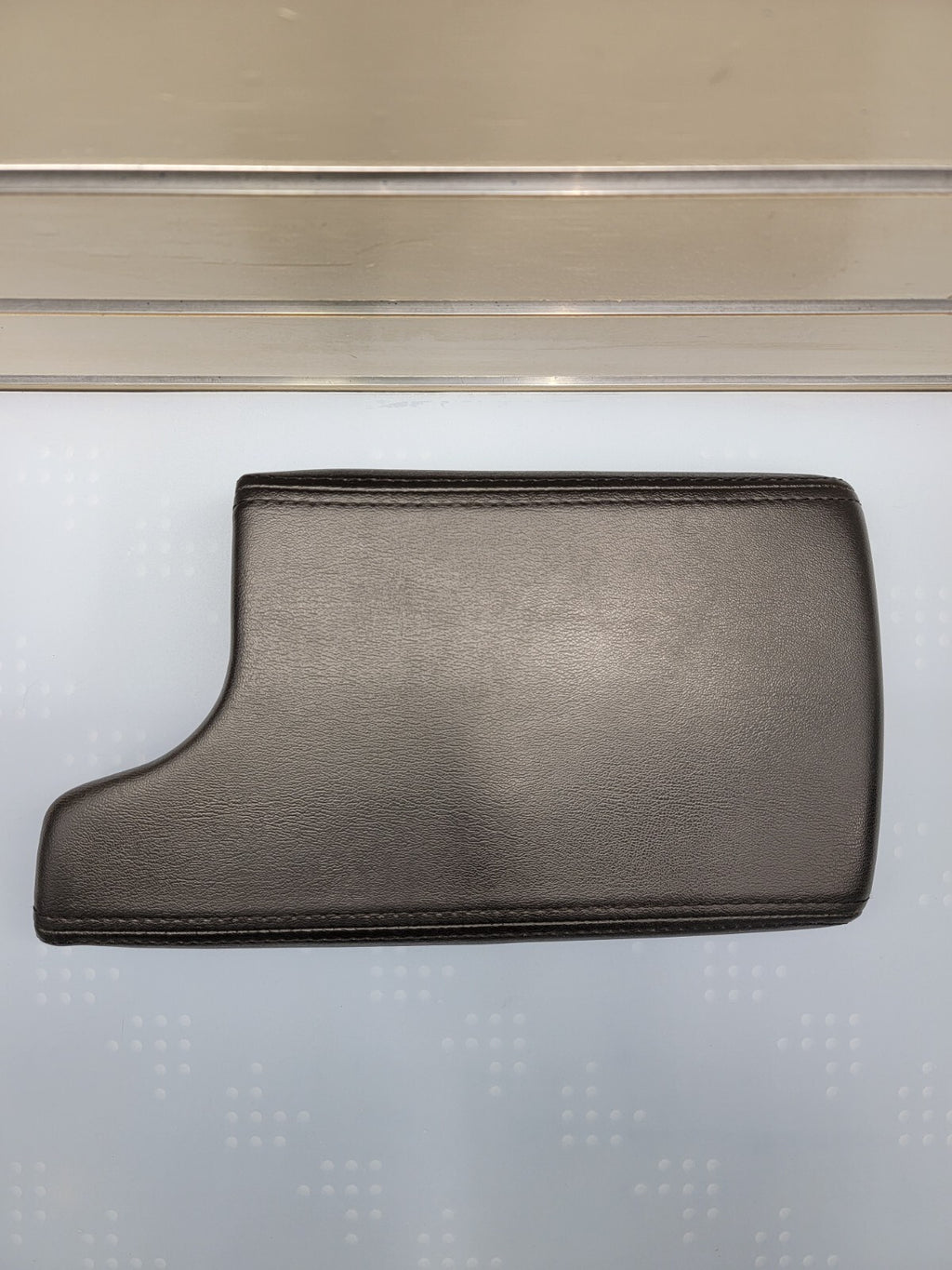 🔥04-08 PONTIAC GRAND PRIX Center Console Armrest Storage Cover Lid BLACK L10