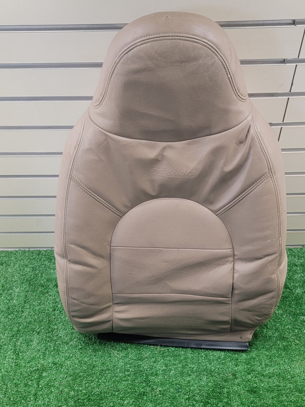 🔥1999-2000 Ford F250 upper Seat rest cushion leather front right TAN
