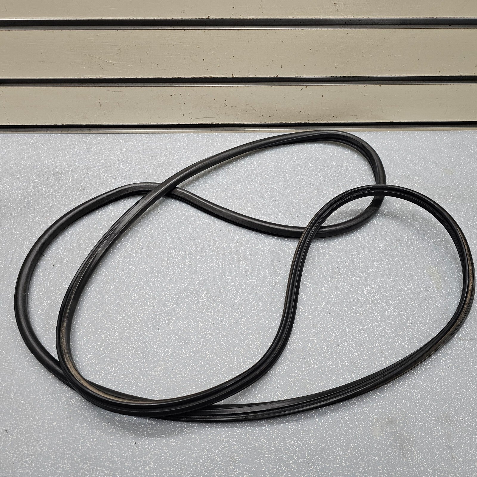 🔥99-06 Cadillac Chevrolet GMC Sunroof Moonroof Glass Plastic Seal OEM
