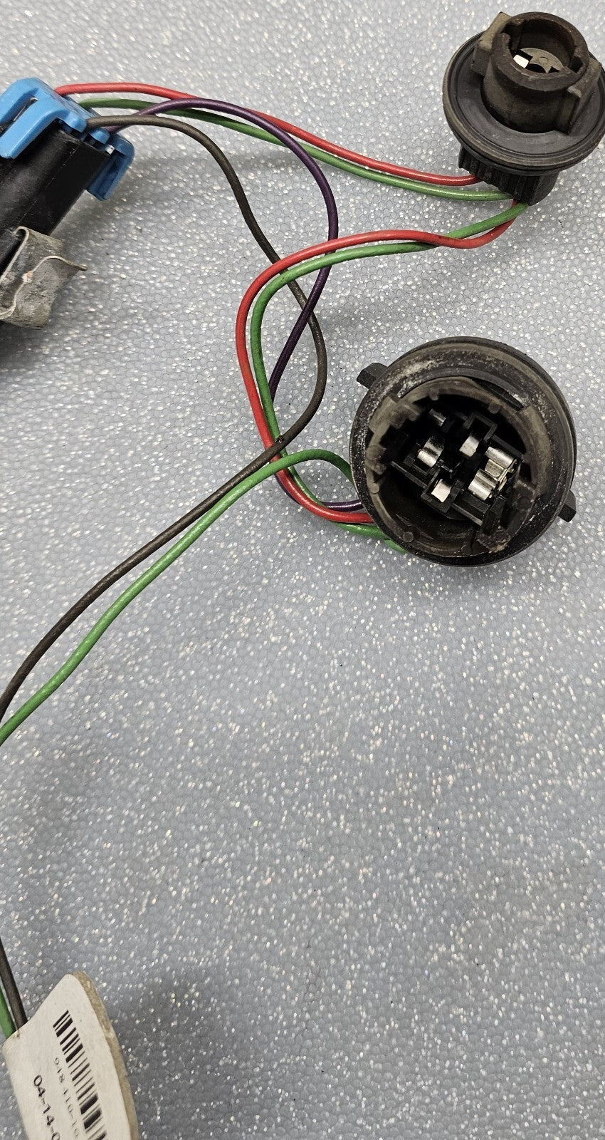 05-10 Pontiac G6 Tail Light Brake Light Wiring Harness Bulb Socket Assembly OEM