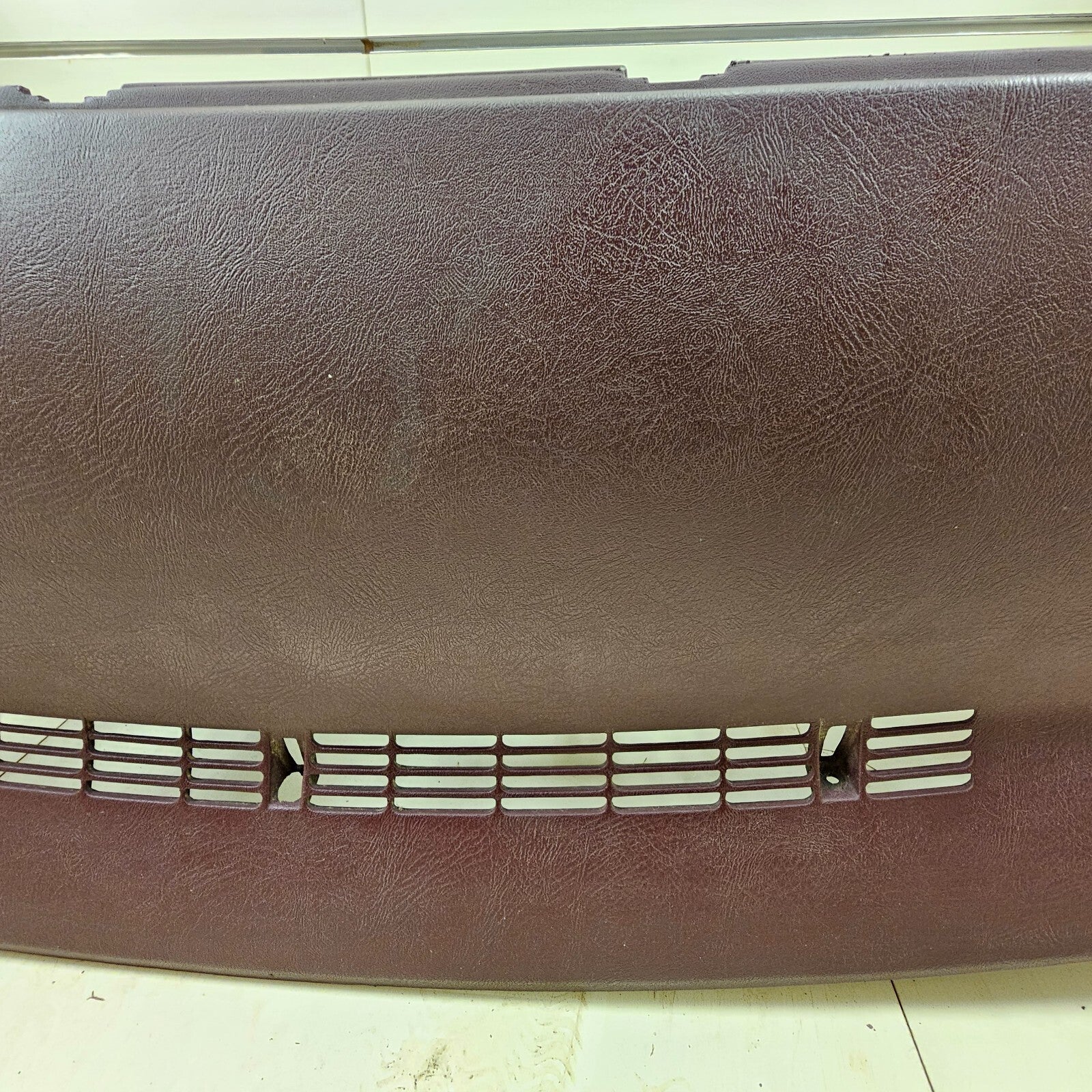 🔥95-99 CHEVY GMC SILVERADO C/K Dashboard DASH CORE Frame Mount DARK RED DB2