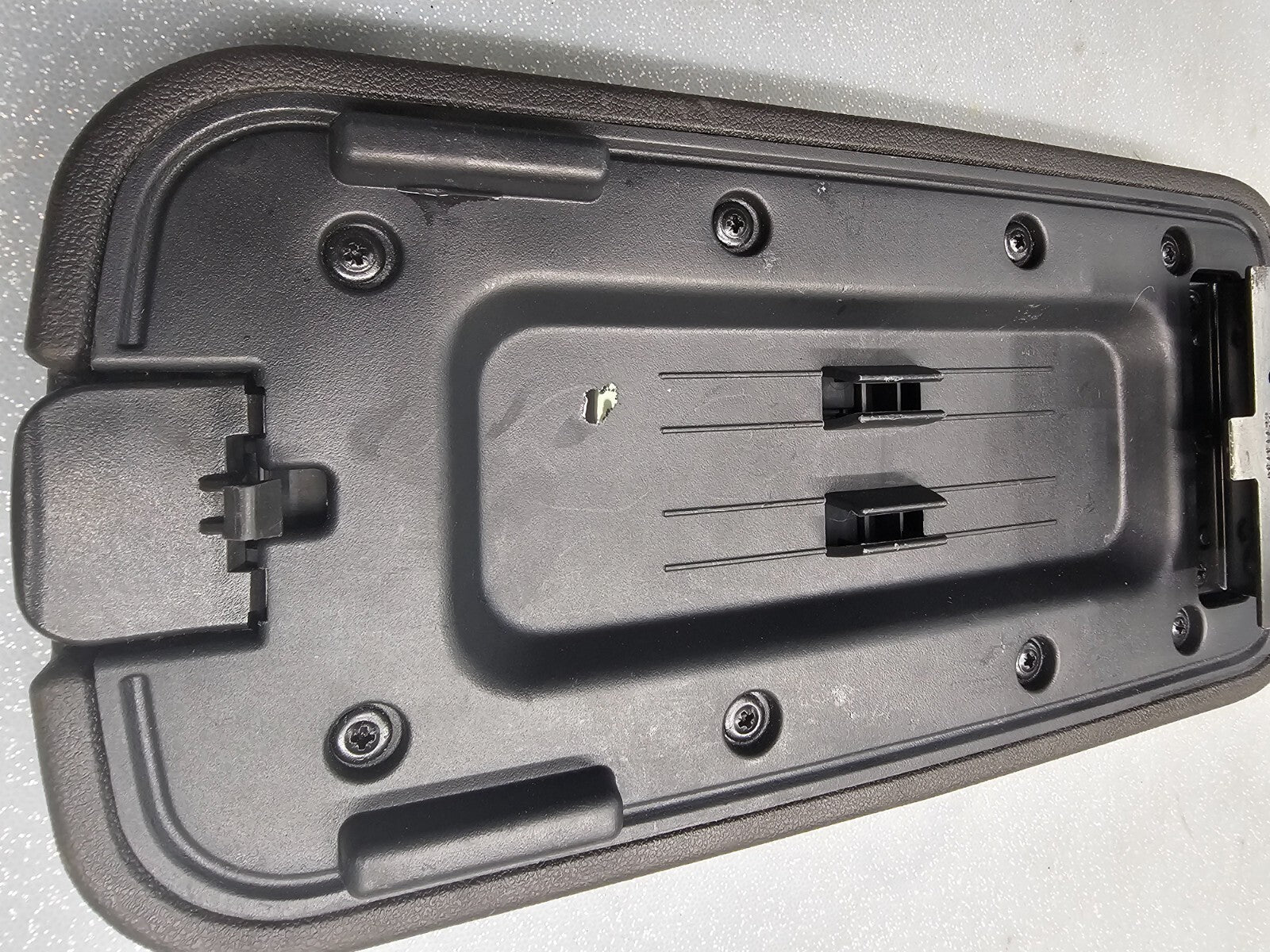🔥05-10 Pontiac G6 Front Center Console Lid Arm Rest Top Pad Leather Black OEM