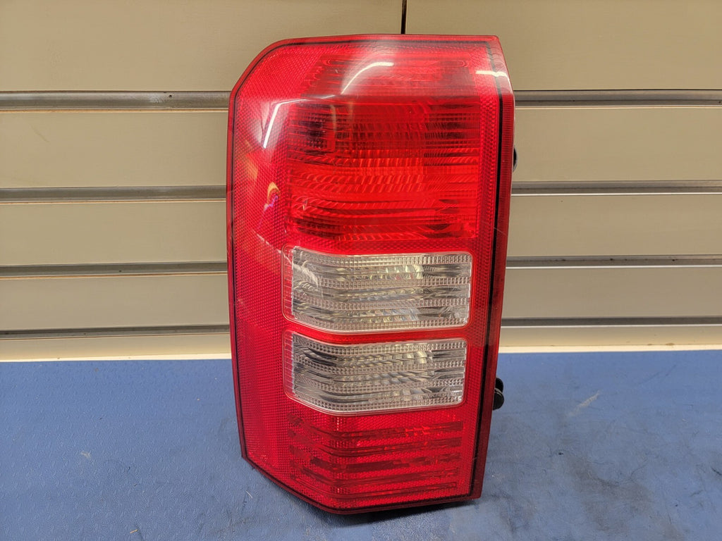 🔥2008-2017 Jeep Patriot Driver Side Assembly LEFT Tail Light