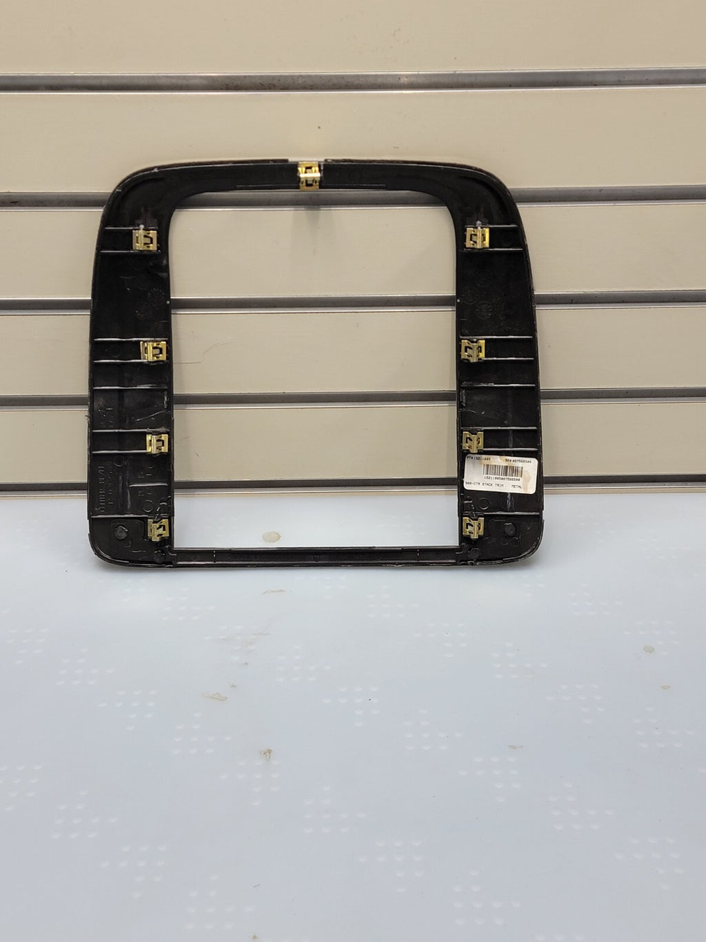 🔥07-13 SUBURBAN TAHOE YUKON CENTER DASH RADIO BEZEL TRIM SILVER